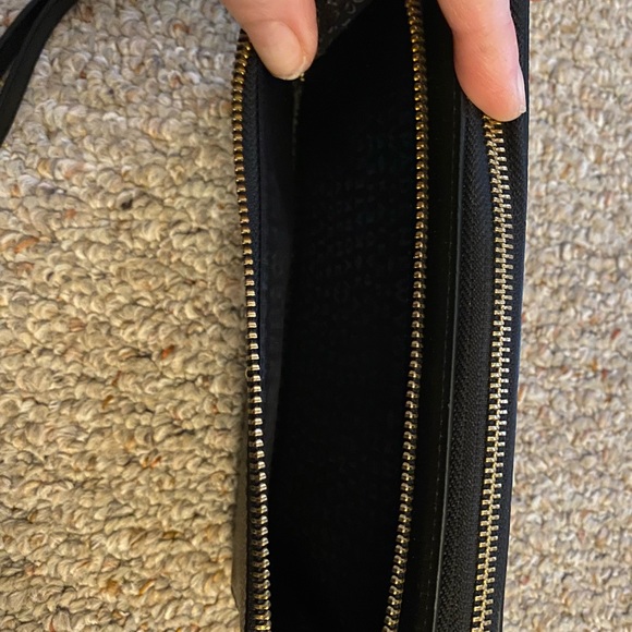 Kate Spade wallet - Picture 3 of 4